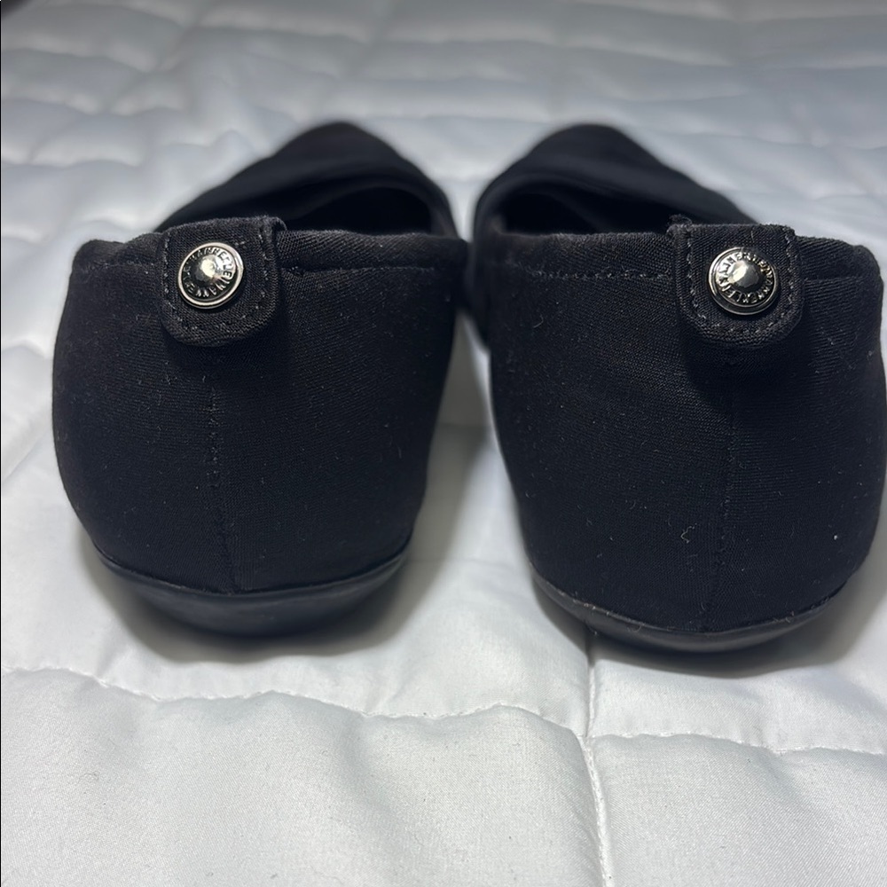 Anne Klein Oalise Black Flats Slip-On - Picture 6 of 9